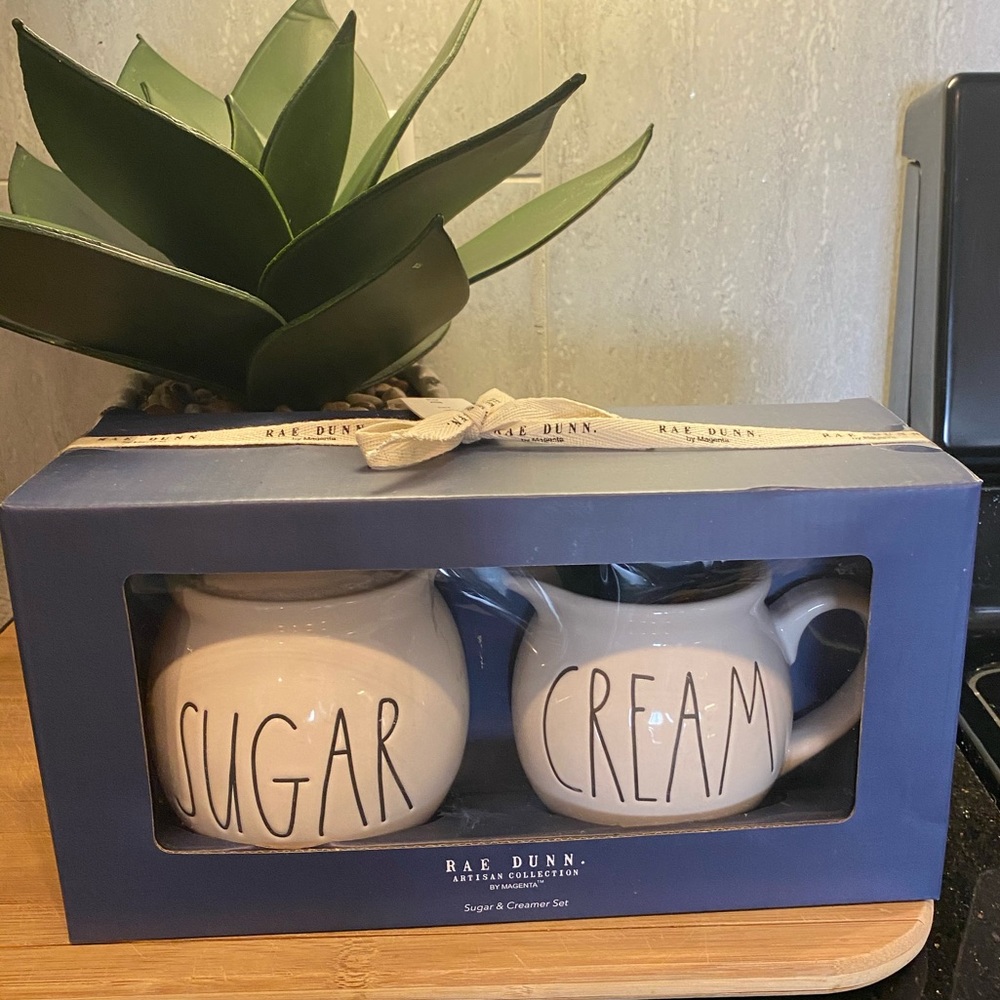 Rae Dunn SUGAR & CREAMER Set
